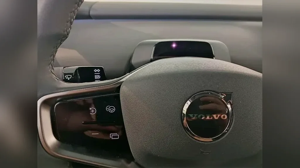 Volvo EX30 - Imagem 10