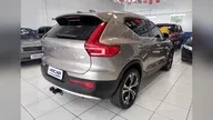 Volvo XC40 Recharge Plug-in Hybrid - Miniatura 9