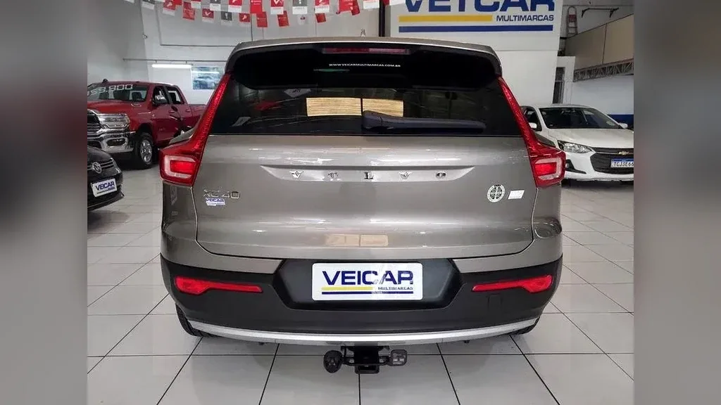 Volvo XC40 Recharge Plug-in Hybrid - Imagem 10