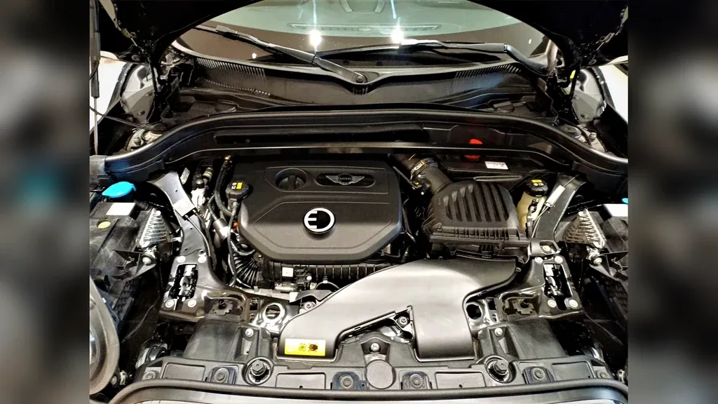 Mini Cooper SE - Imagem 13