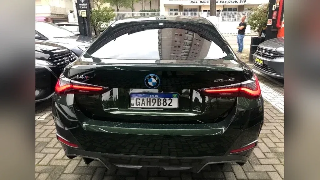 BMW I4 - Imagem 6