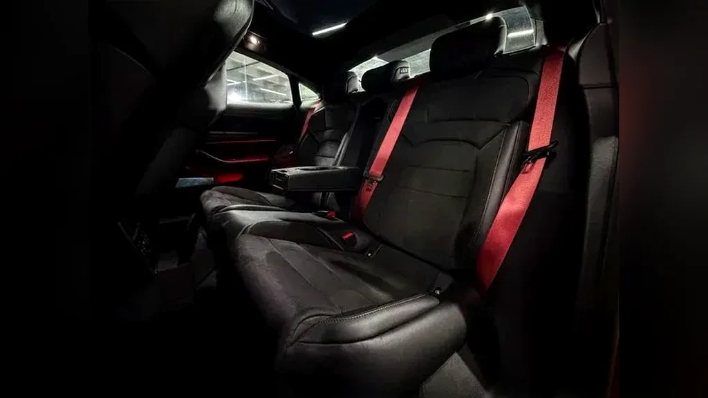 Porsche Taycan - Imagem 15