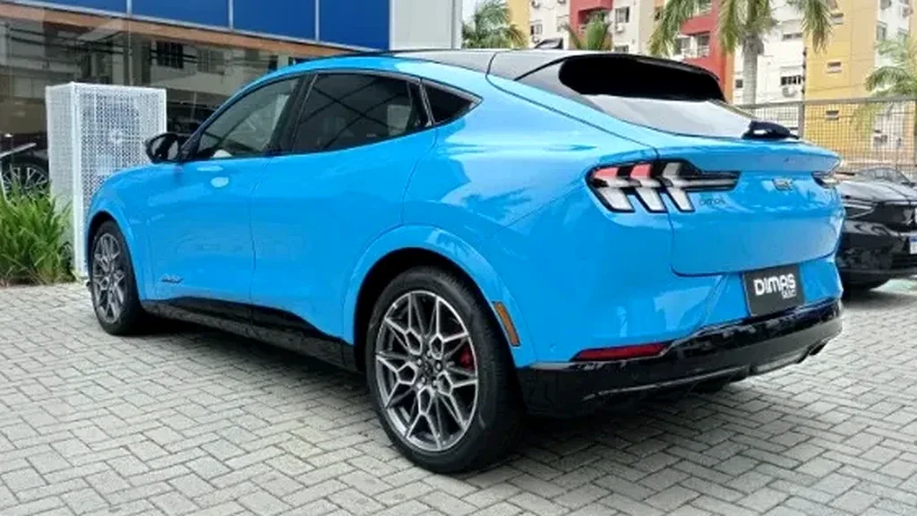 Ford Mustang Mach-e - Imagem 4