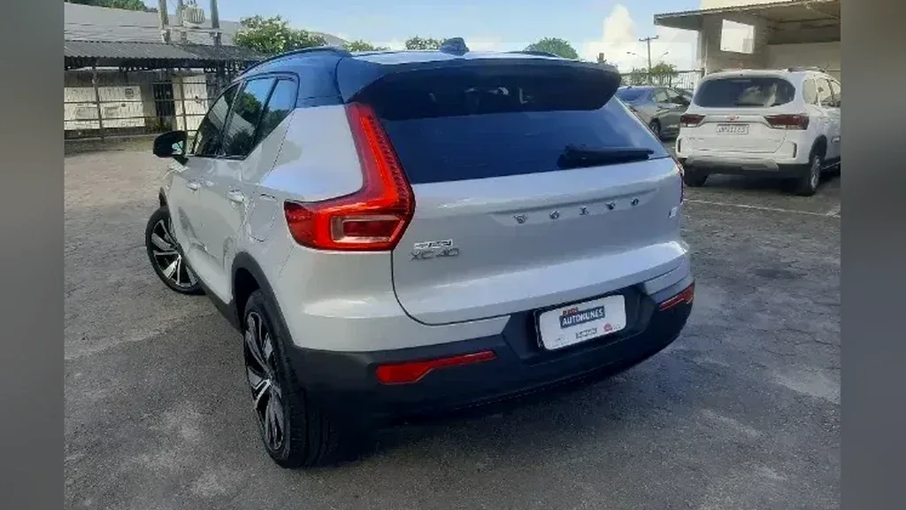 Volvo XC40 Recharge - Imagem 5