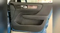 Volvo XC40 Recharge - Miniatura 9