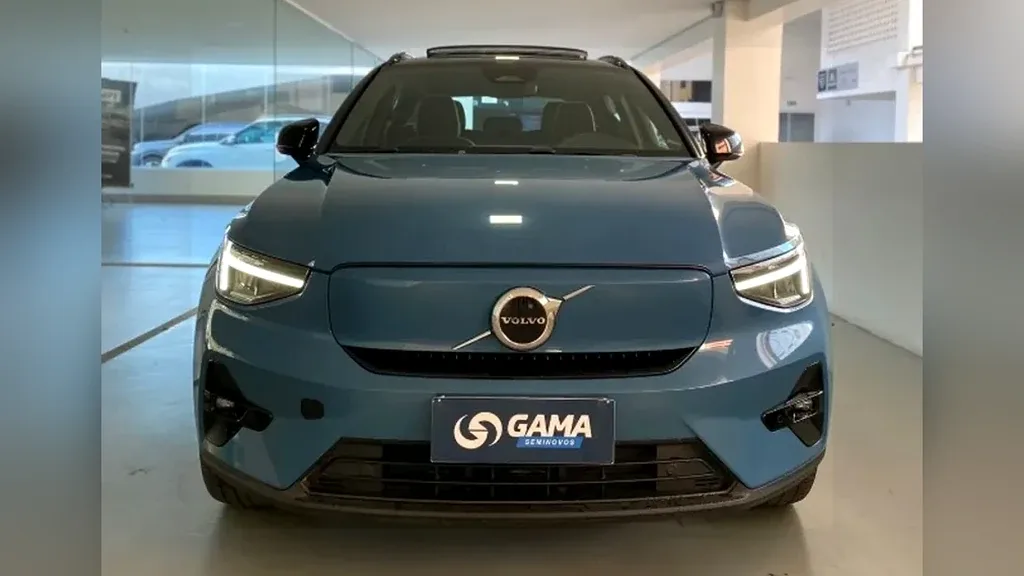 Volvo XC40 Recharge - Imagem 2
