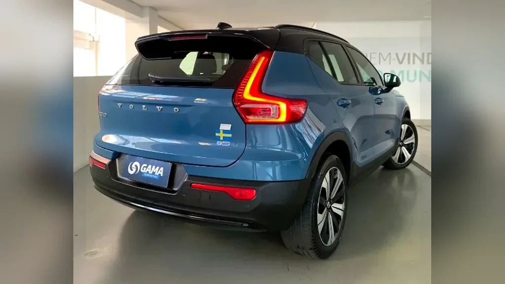 Volvo XC40 Recharge - Imagem 6