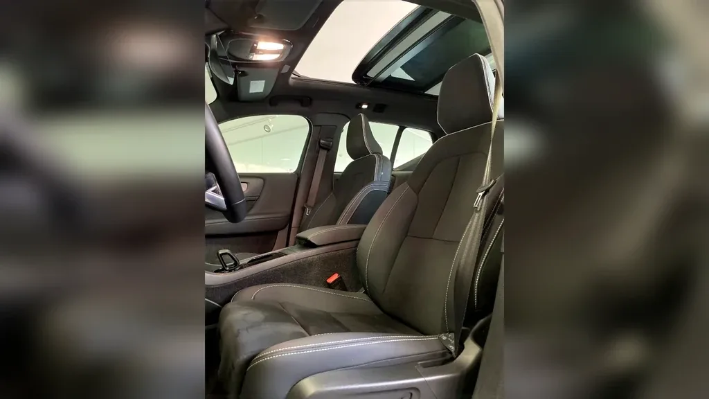 Volvo XC40 Recharge - Imagem 10