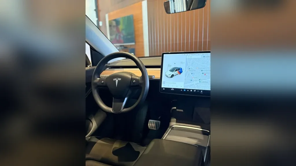 Tesla Model Y - Imagem 5
