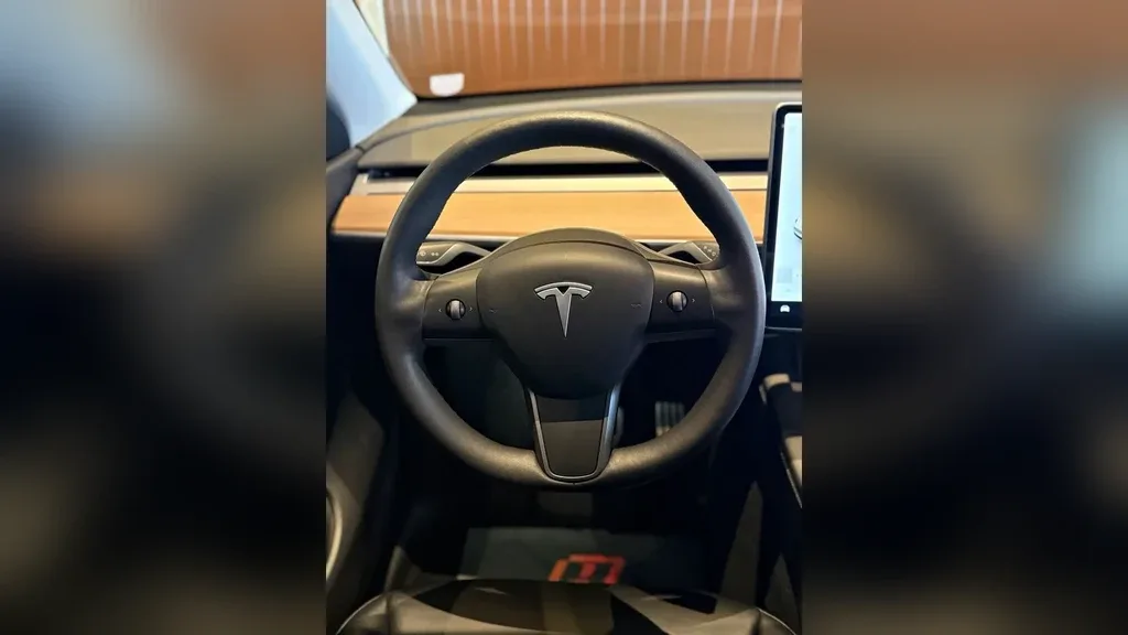 Tesla Model Y - Imagem 6