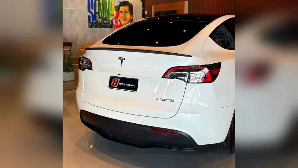 Tesla Model Y - Imagem 8