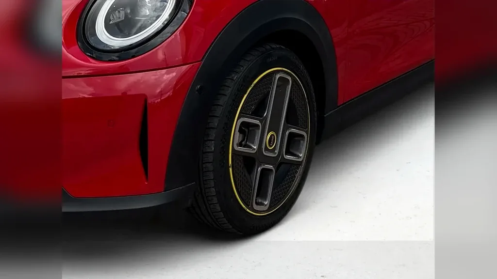 Mini Cooper SE - Imagem 8