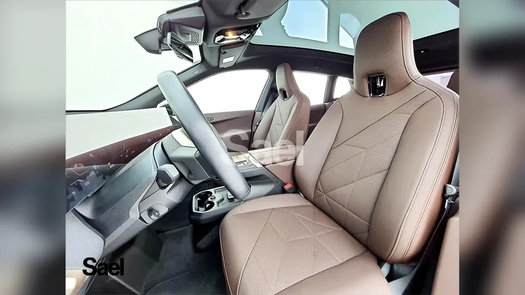 BMW Ix - Imagem 9