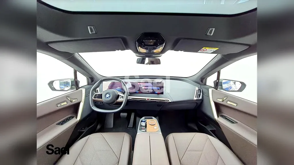BMW Ix - Imagem 11