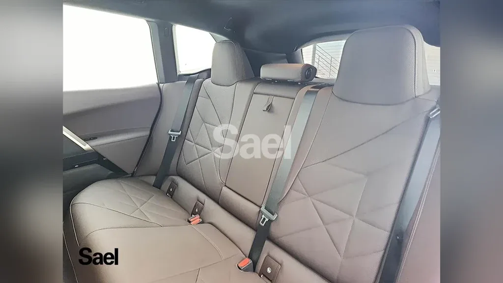 BMW Ix - Imagem 15