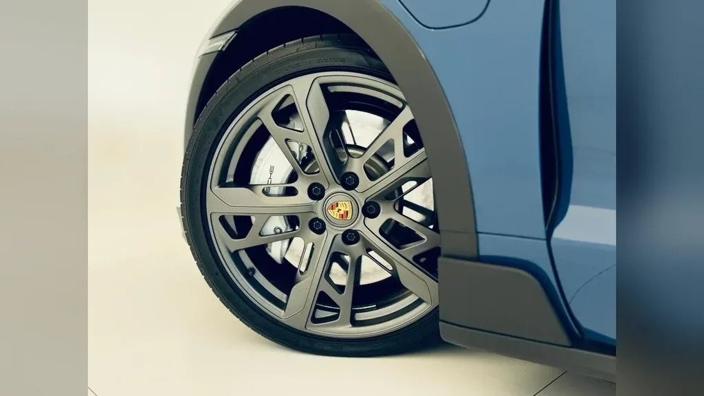 Porsche Taycan - Imagem 6