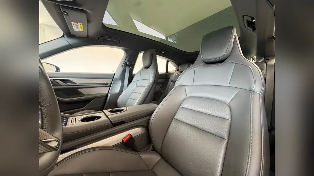 Porsche Taycan - Imagem 8