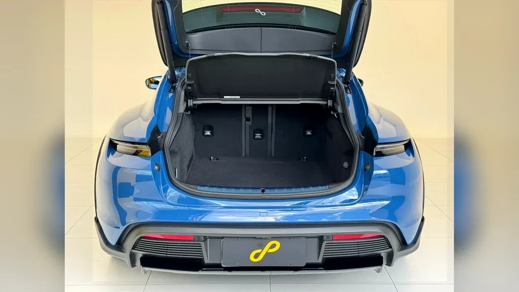 Porsche Taycan - Imagem 18