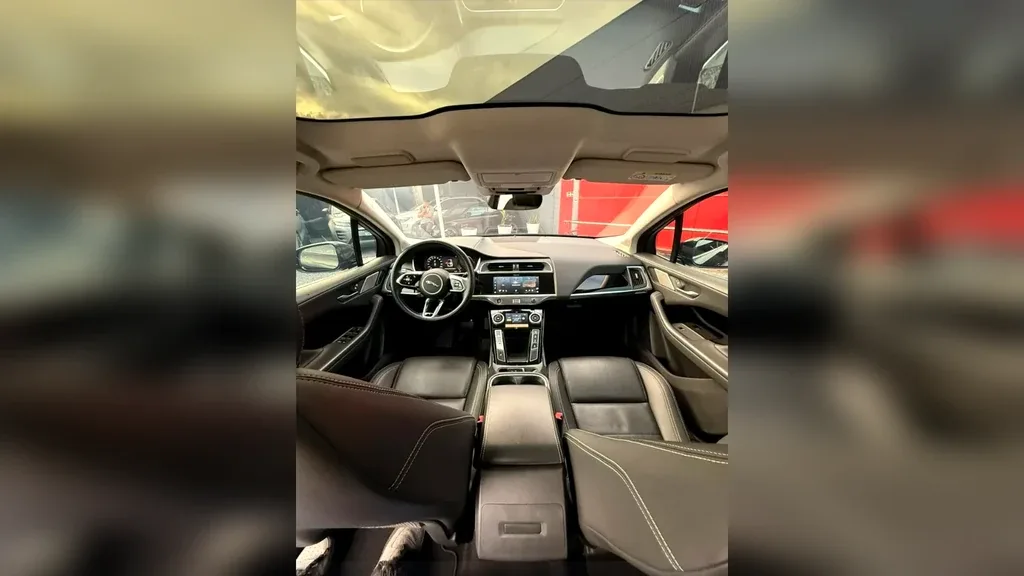 Jaguar I-pace - Imagem 10