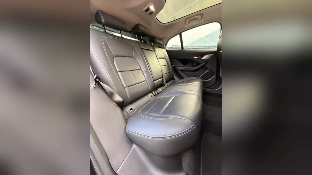 Jaguar I-pace - Imagem 11