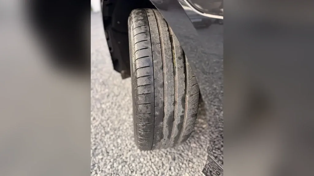 Jaguar I-pace - Imagem 16