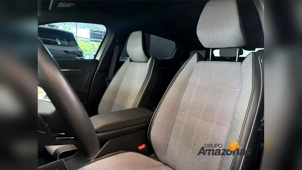 Renault Megane E-tech Electric - Imagem 16