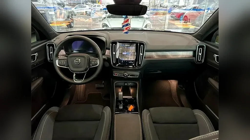 Volvo C40 Recharge - Imagem 9