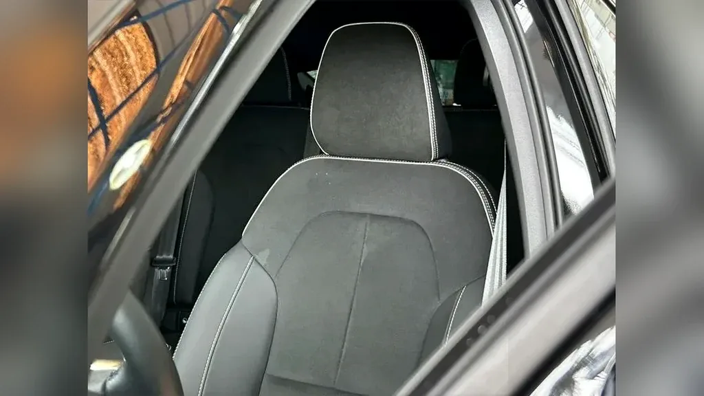 Volvo C40 Recharge - Imagem 13