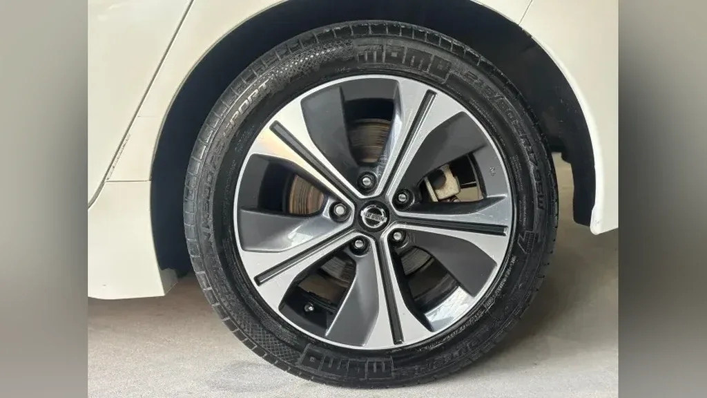 Nissan Leaf - Imagem 6