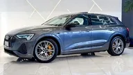 Audi E-tron - Miniatura 1
