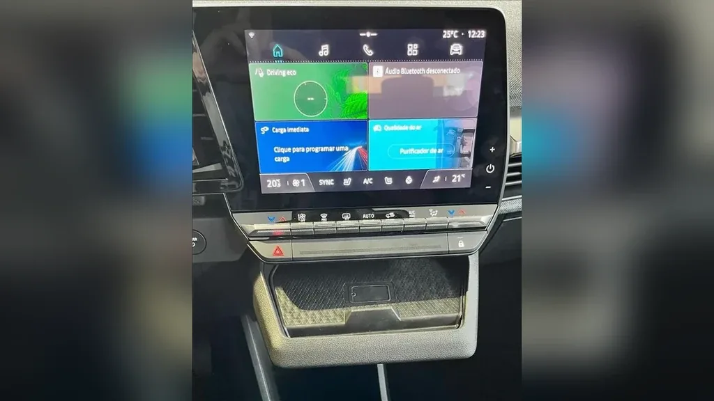 Renault Megane E-tech Electric - Imagem 2