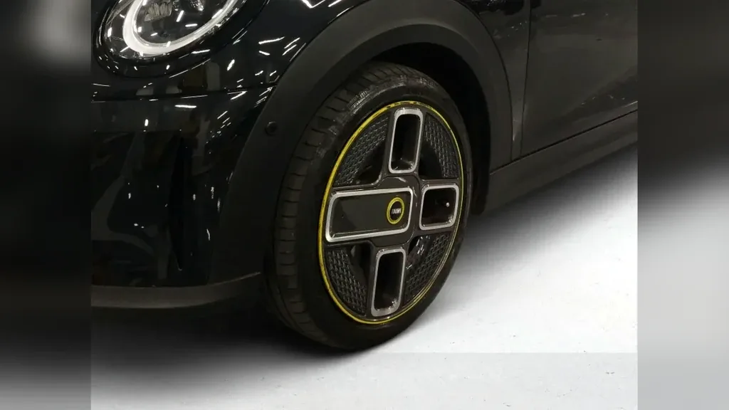 Mini Cooper SE - Imagem 8