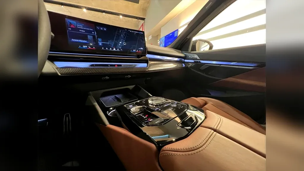 BMW I5 M60 - Imagem 11