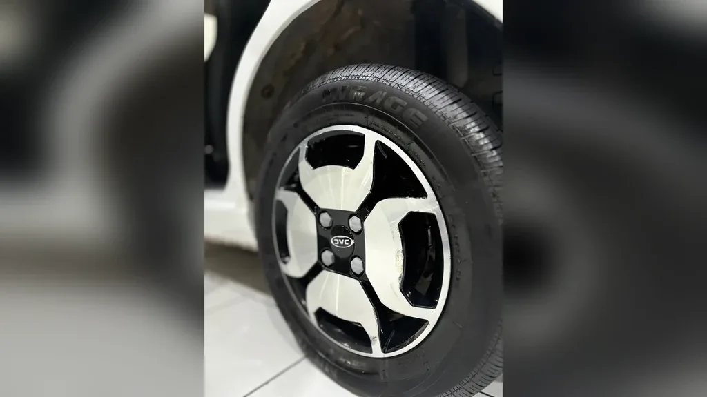 JAC E-JS1 - Imagem 11