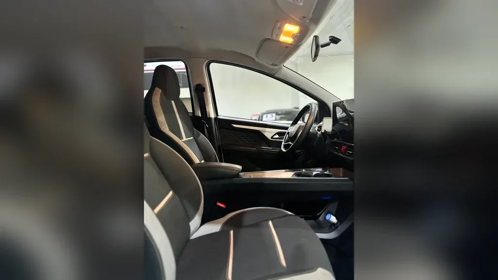 JAC E-JS1 - Imagem 17