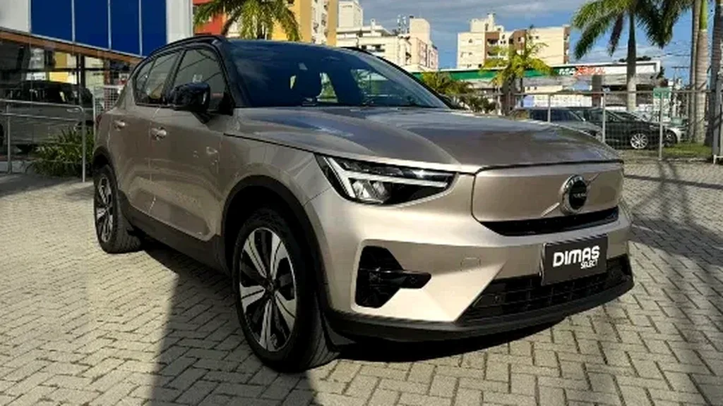 Volvo XC40 Recharge - Imagem 3
