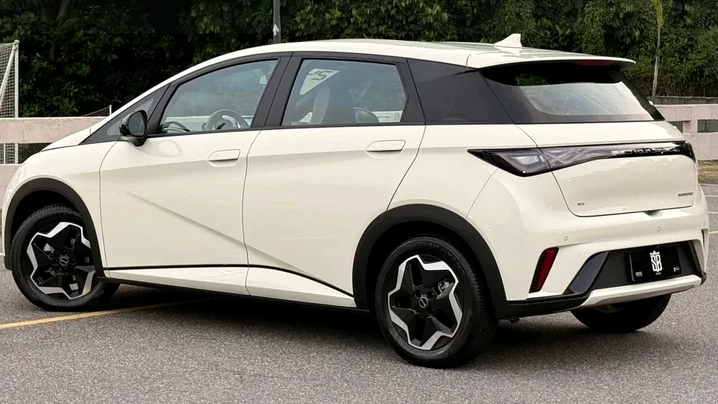 BYD Dolphin - Imagem 4
