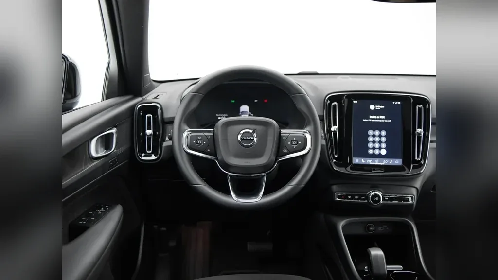 Volvo XC40 Recharge - Imagem 8