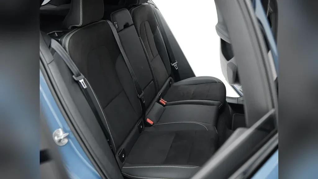 Volvo XC40 Recharge - Imagem 10