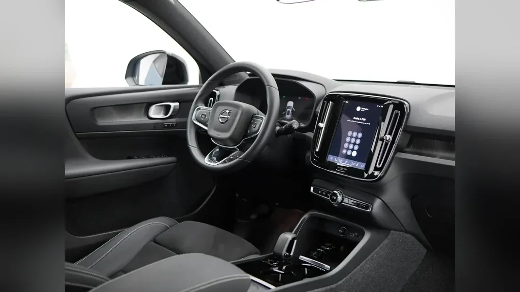 Volvo XC40 Recharge - Imagem 11