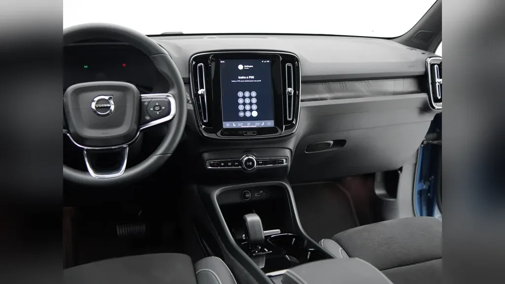 Volvo XC40 Recharge - Imagem 12