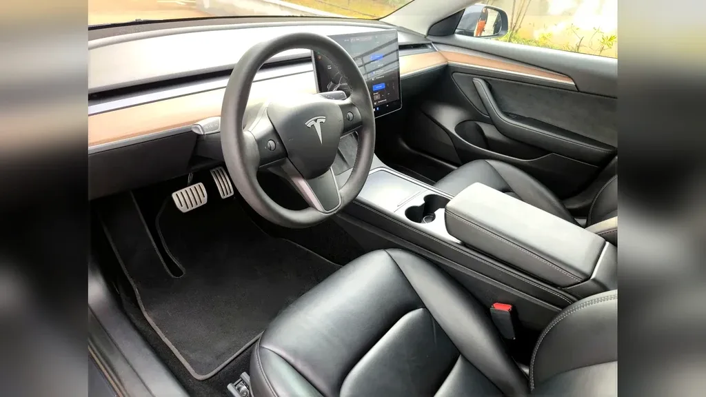 Tesla Model 3 - Imagem 3
