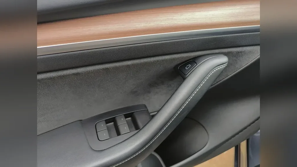 Tesla Model 3 - Imagem 7