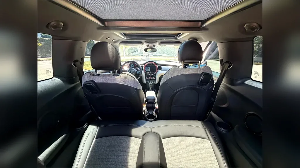 Mini Cooper SE - Imagem 11