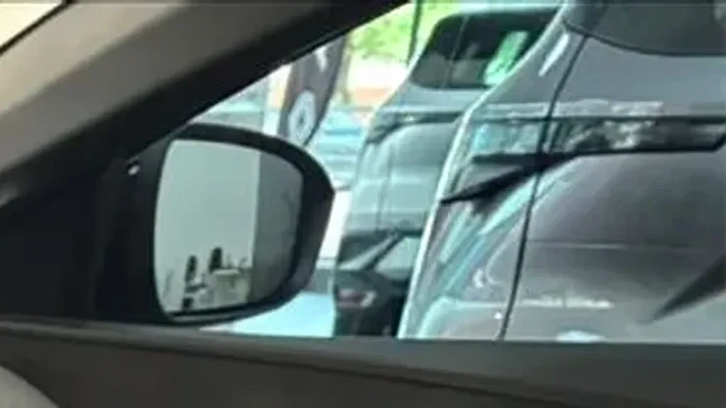 Renault Megane E-tech Electric - Imagem 12