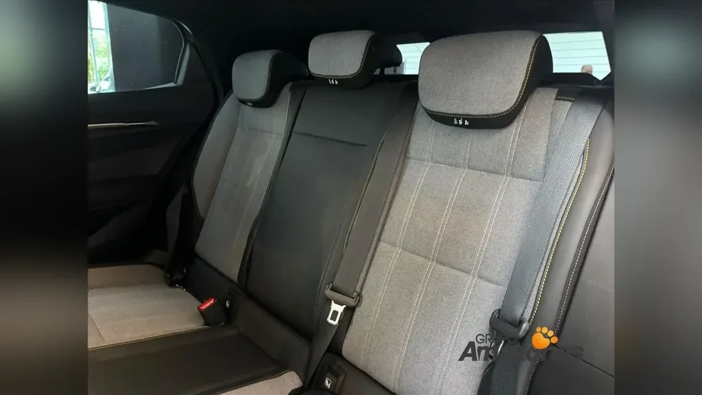 Renault Megane E-tech Electric - Imagem 14