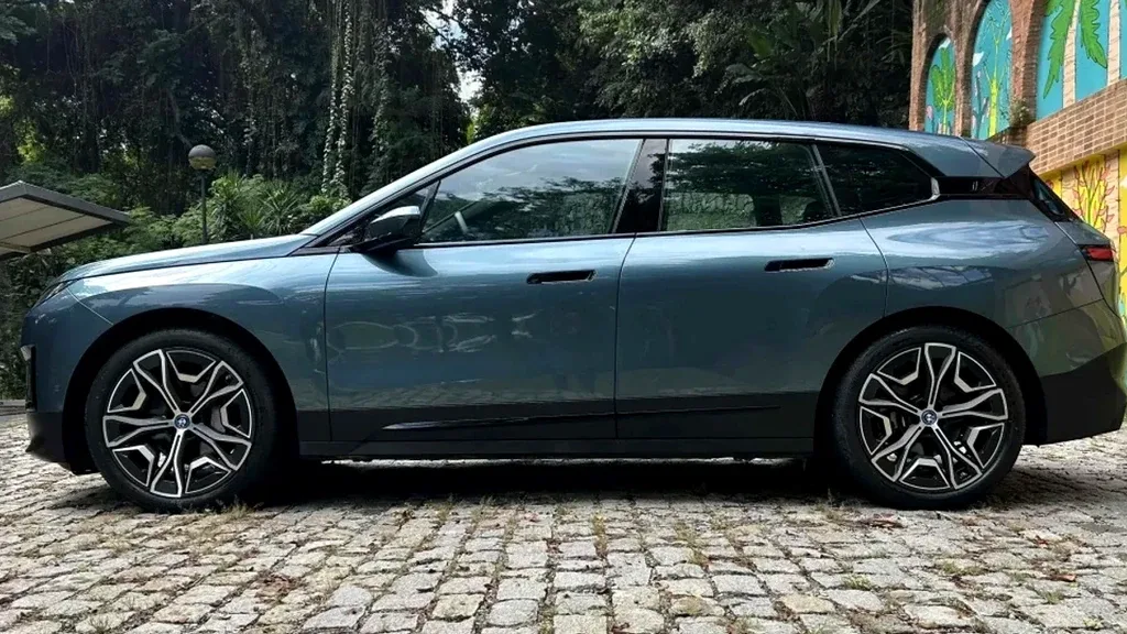 BMW IX2 - Imagem 5