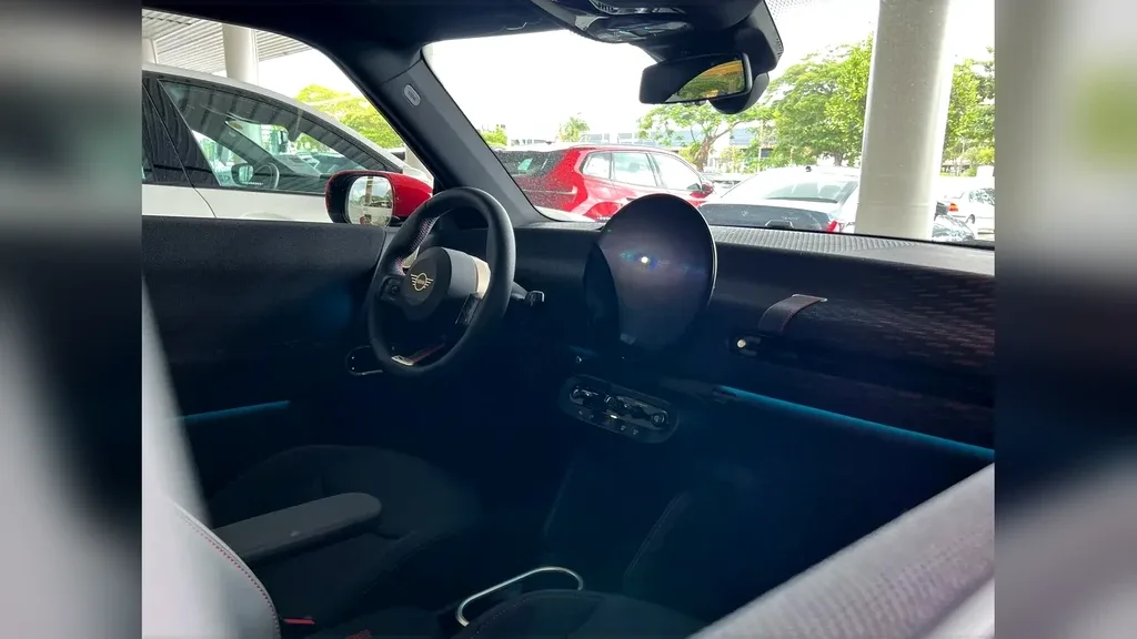 Mini Cooper SE - Imagem 10