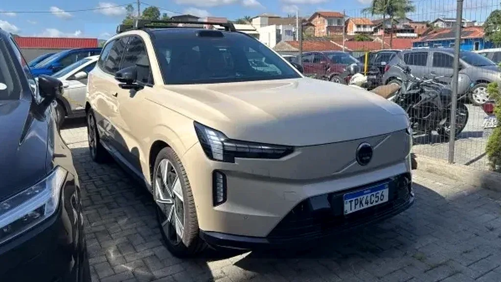 Volvo Ex90 - Imagem 2