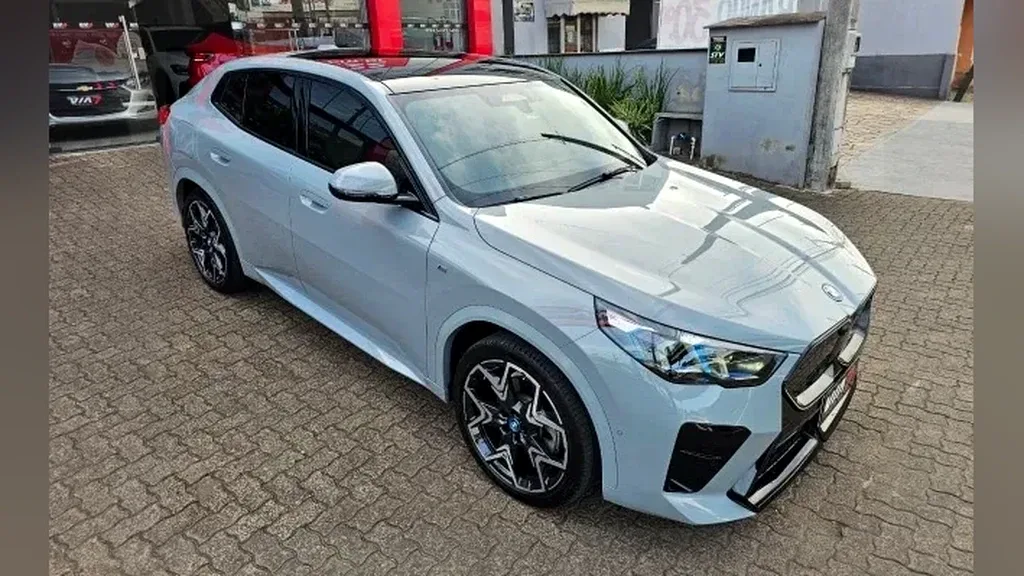 BMW IX2 - Imagem 5